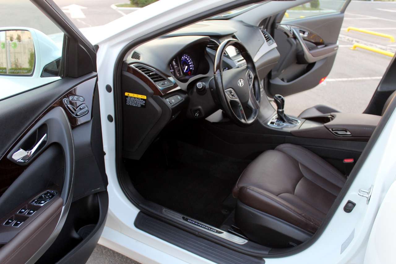Hyundai Grandeur, 2014 il, 2.4 L, 48 500 km
