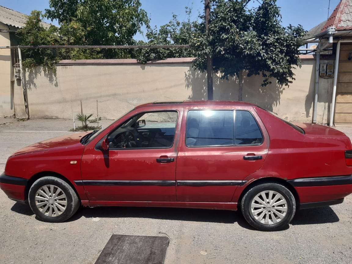 Volkswagen Vento, 1996 il, 1.8 L, 400 000 km
