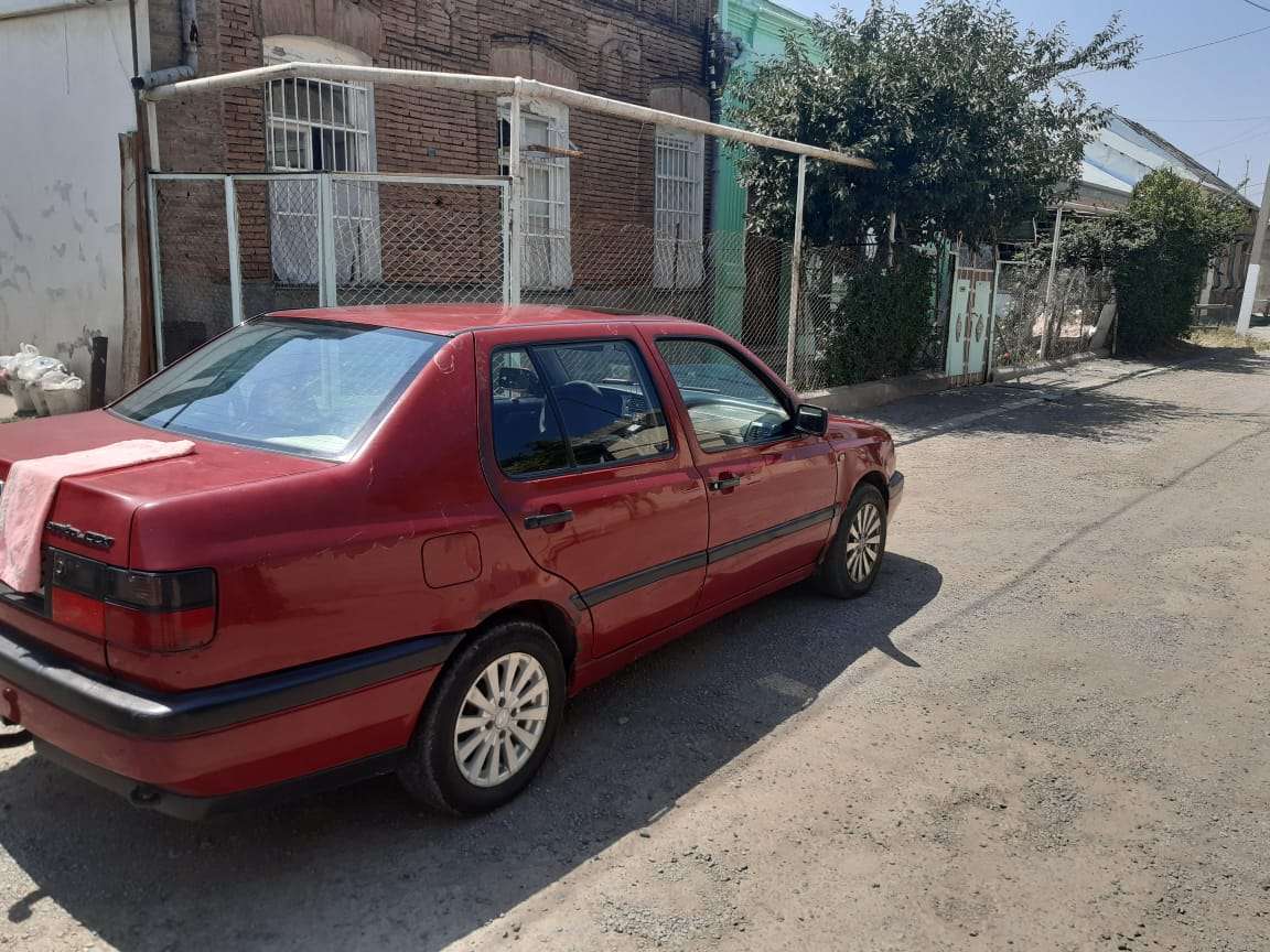Volkswagen Vento, 1996 il, 1.8 L, 400 000 km