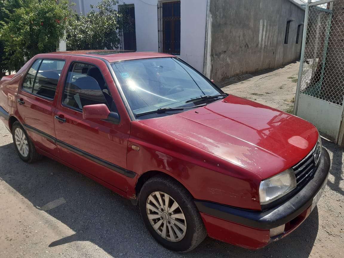 Volkswagen Vento, 1996 il, 1.8 L, 400 000 km