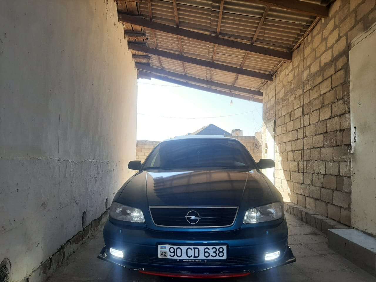 Opel Omega, 2002 il, 3.0 L, 150 321 km