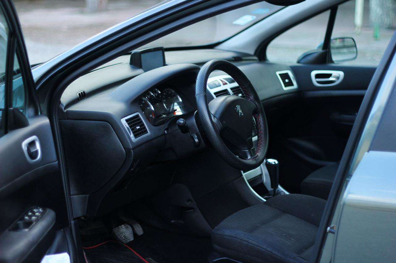 Peugeot 307, 2006 il, 2.0 L, 280 000 km