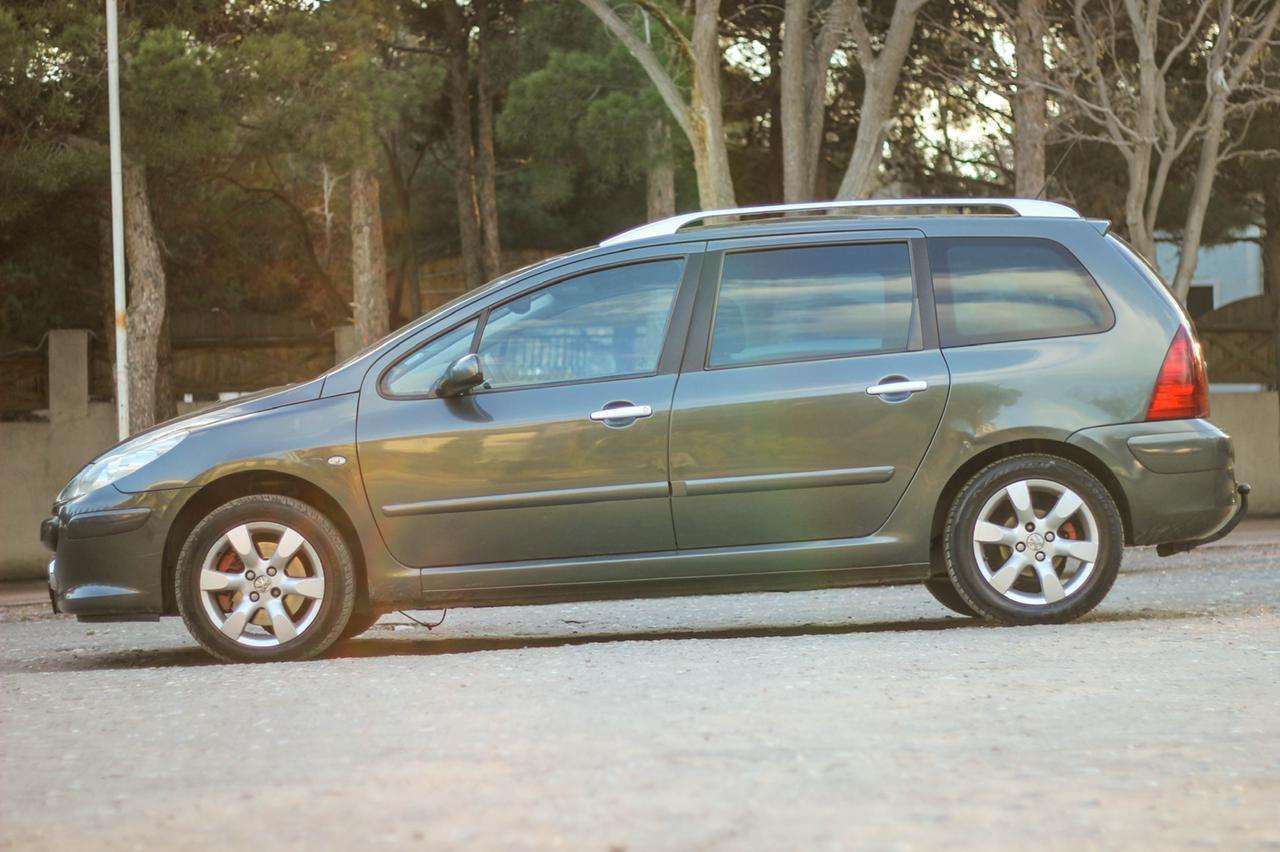 Peugeot 307, 2006 il, 2.0 L, 280 000 km