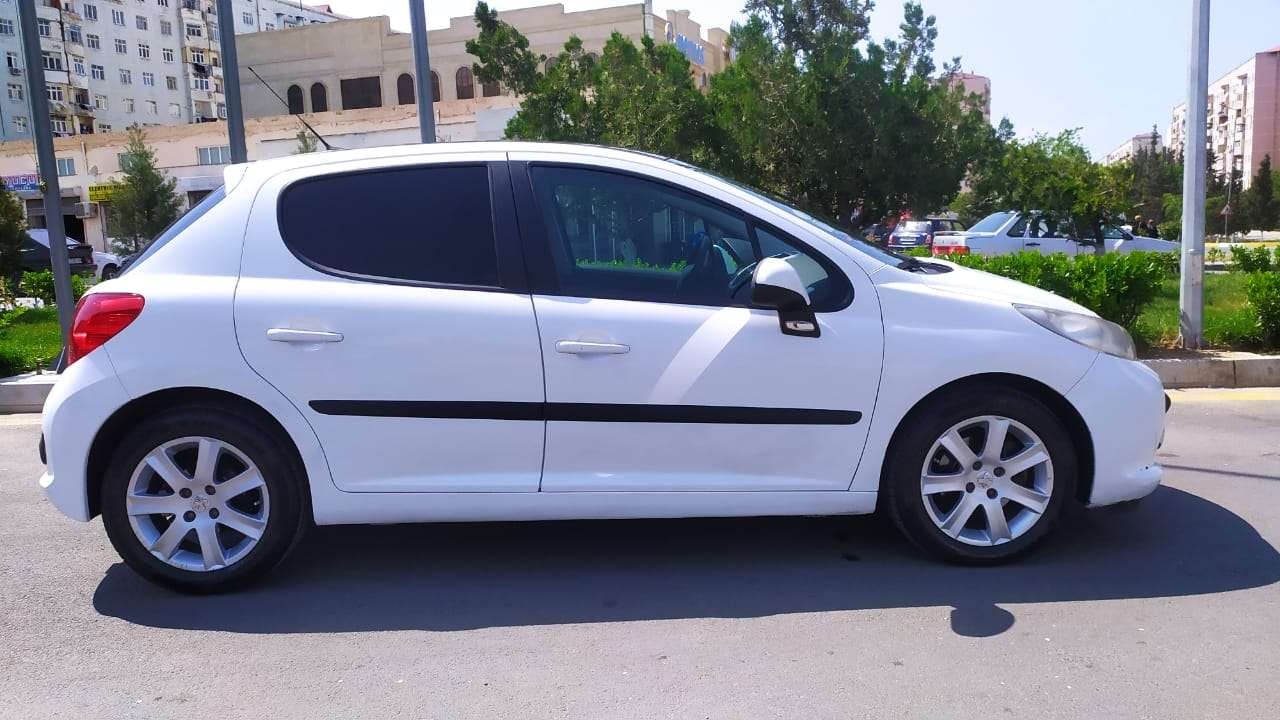 Peugeot 207, 2008 il, 1.6 L, 138 000 km
