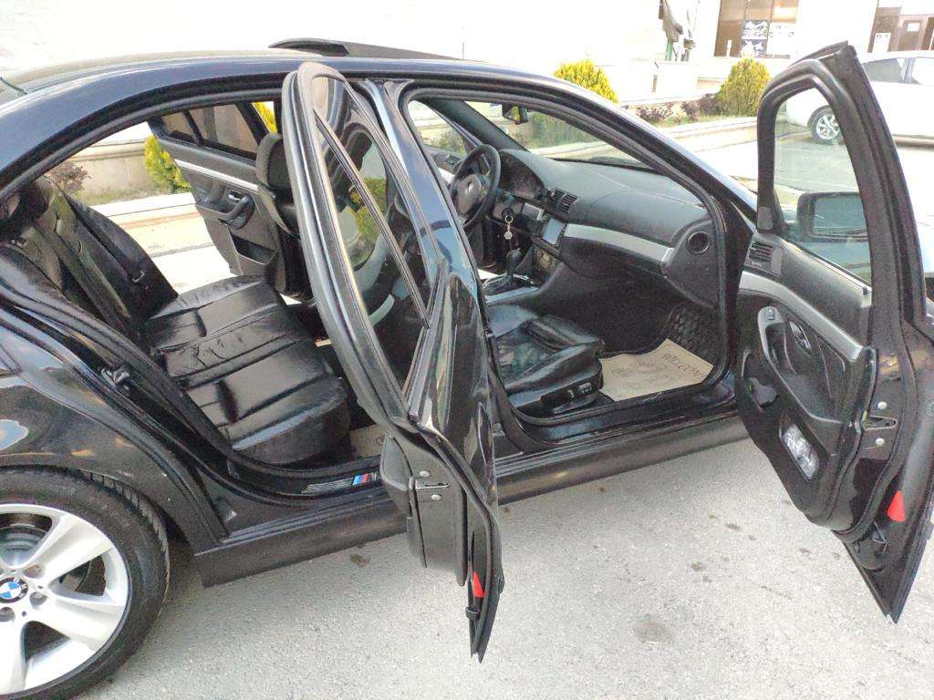 BMW 528, 2000 il, 2.8 L, 200 000 km