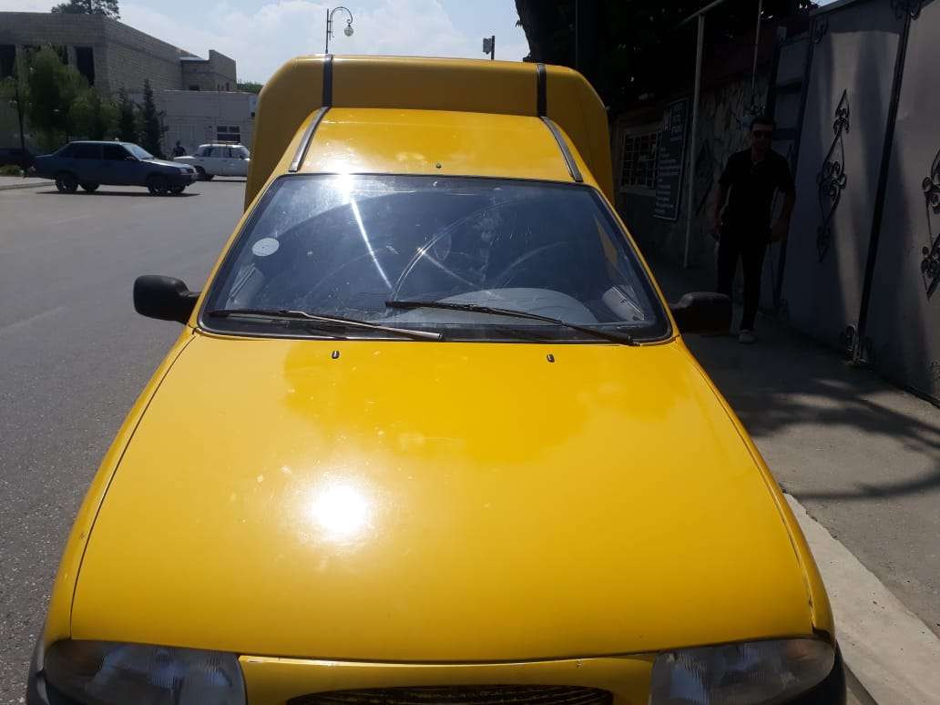 Ford Courier, 1998 il, 1.8 L, 250 000 km