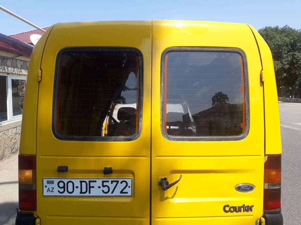 Ford Courier, 1998 il, 1.8 L, 250 000 km