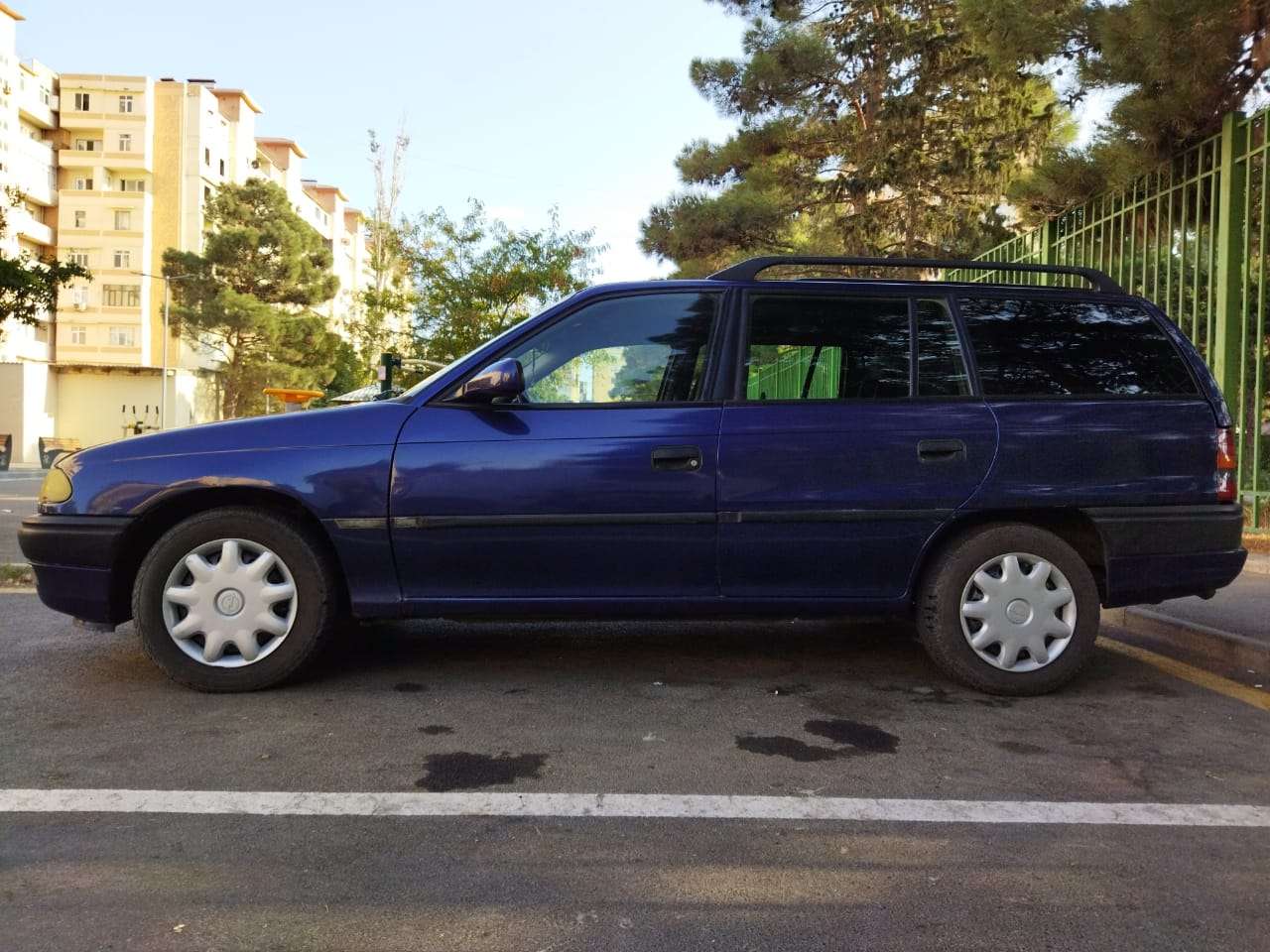 Opel Astra, 1996 il, 1.6 L, 300 000 km
