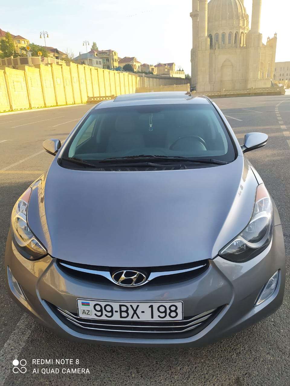 Hyundai Elantra, 2012 il, 1.8 L, 100 000 km