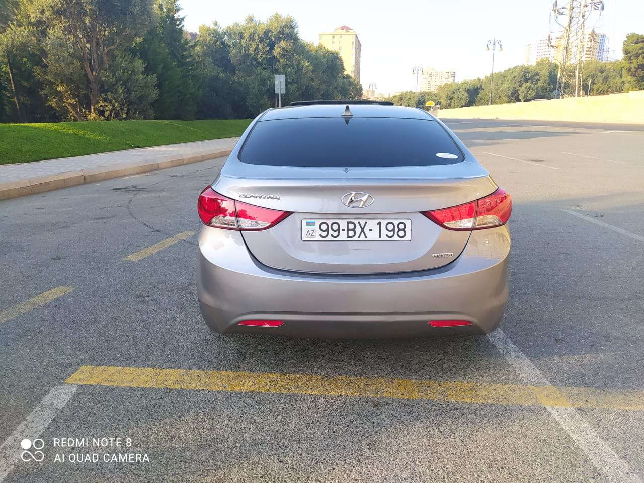 Hyundai Elantra, 2012 il, 1.8 L, 100 000 km