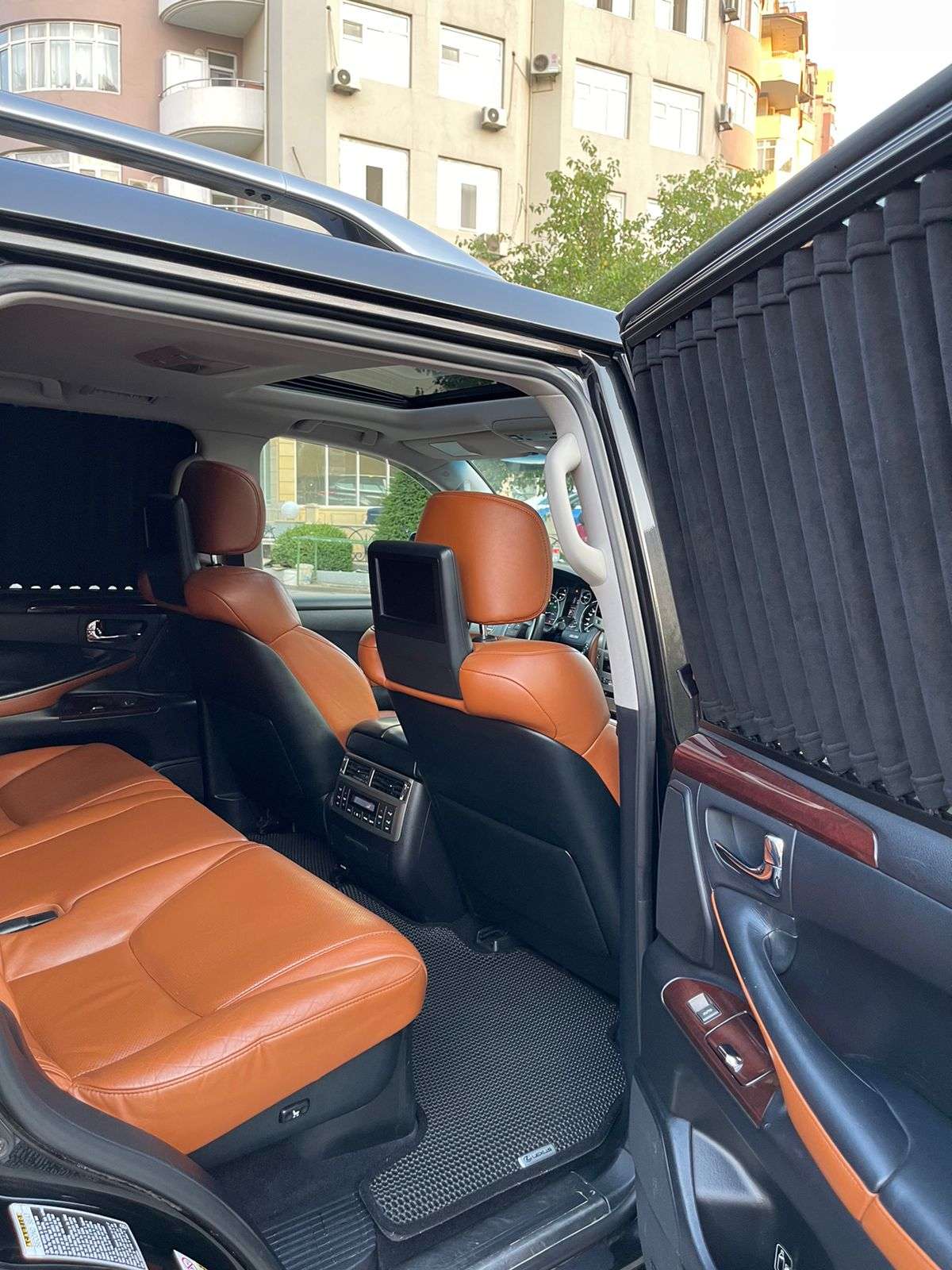 Lexus LX 570, 2012 il, 5.7 L, 128 000 km