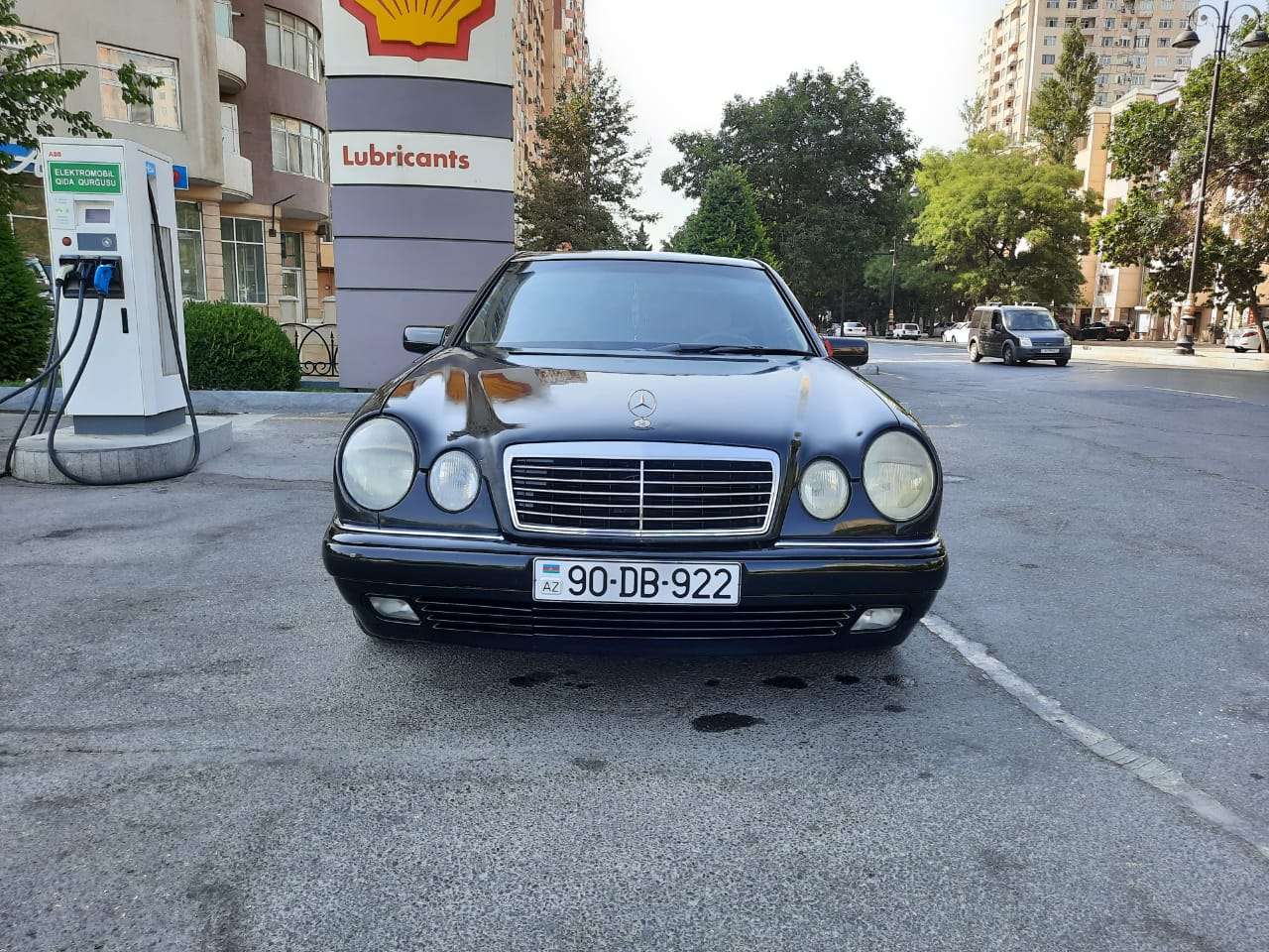 Mercedes E 230, 1996 il, 2.3 L, 380 000 km