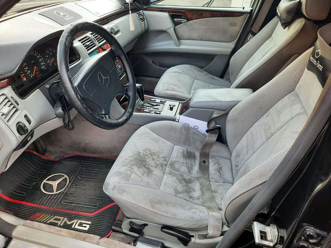 Mercedes E 230, 1996 il, 2.3 L, 380 000 km