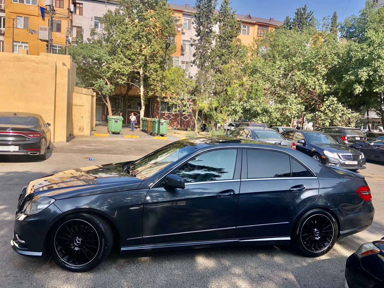 Mercedes E 350, 2010 il, 3.5 L, 242 500 km