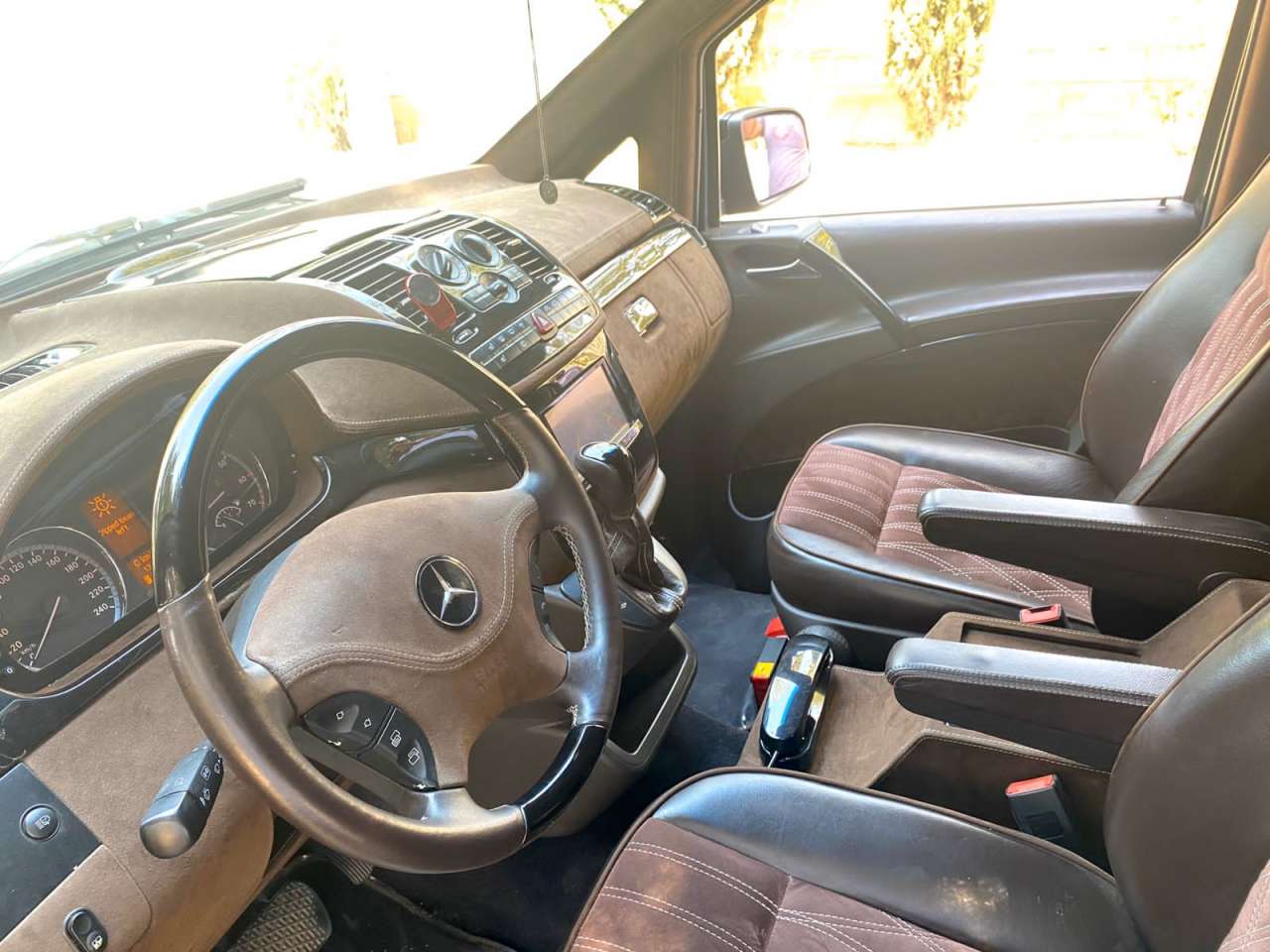 Mercedes Viano, 2010 il, 3.5 L, 140 000 km