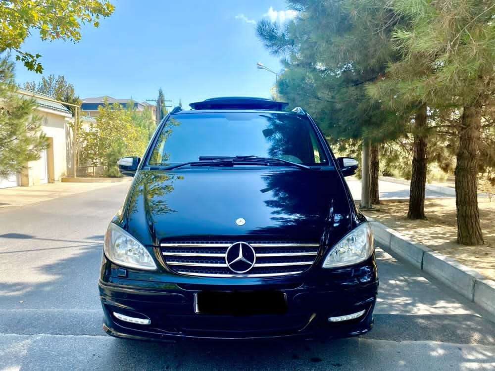 Mercedes Viano, 2010 il, 3.5 L, 140 000 km