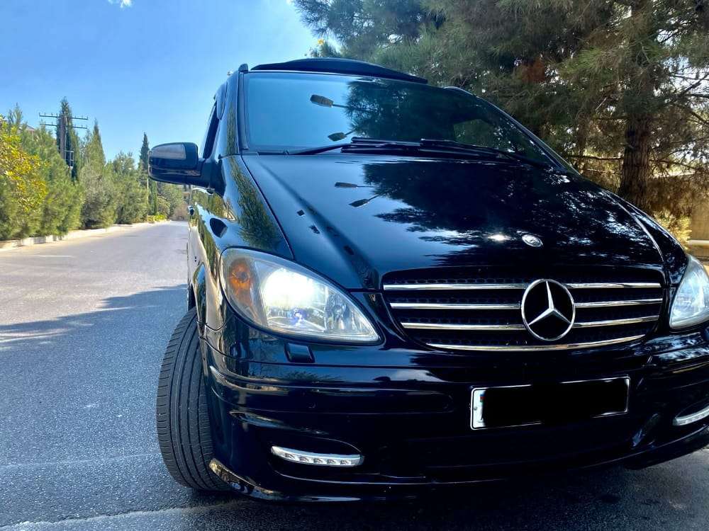 Mercedes Viano, 2010 il, 3.5 L, 140 000 km