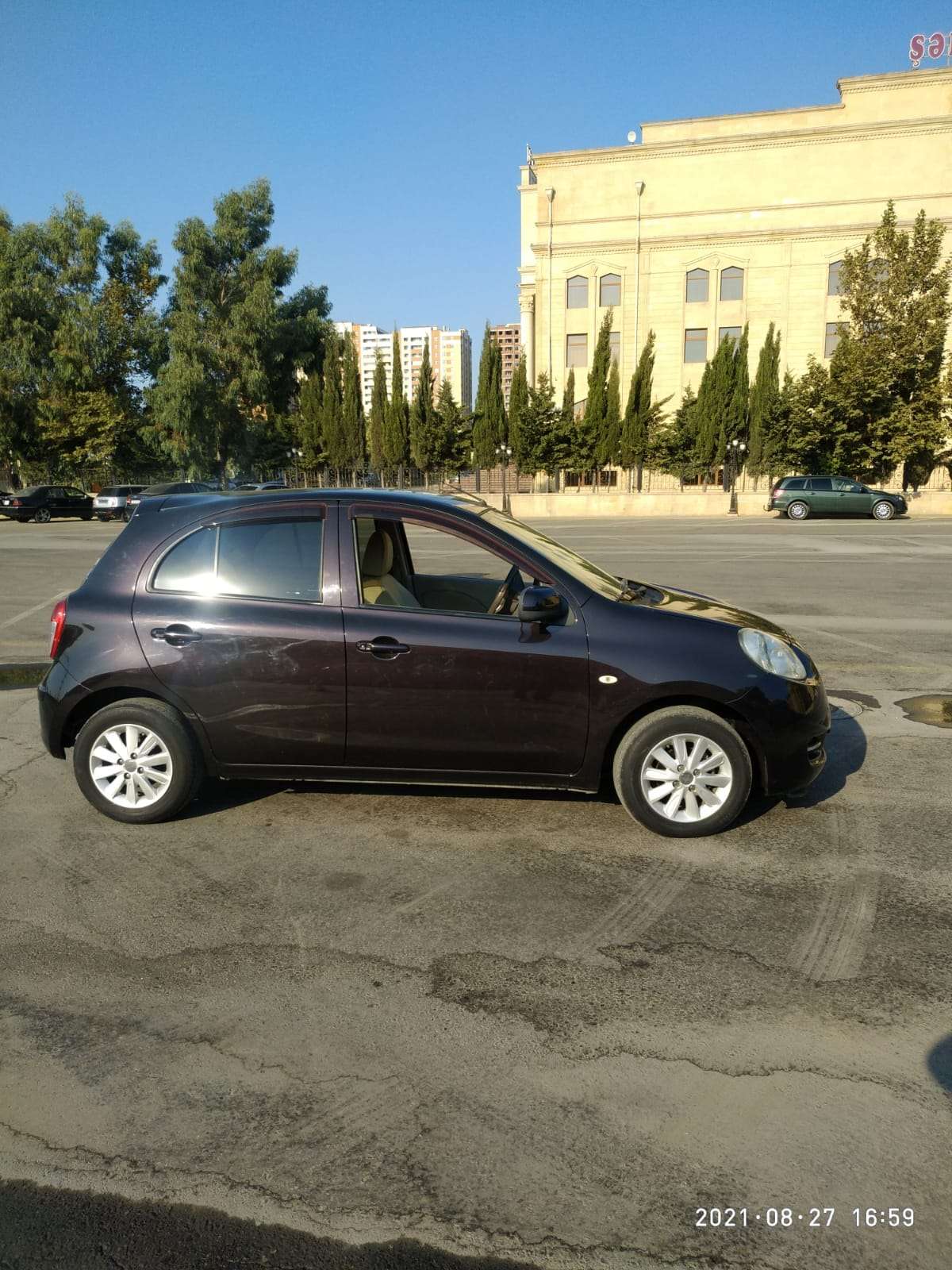 Nissan March, 2012 il, 1.2 L, 60 600 km