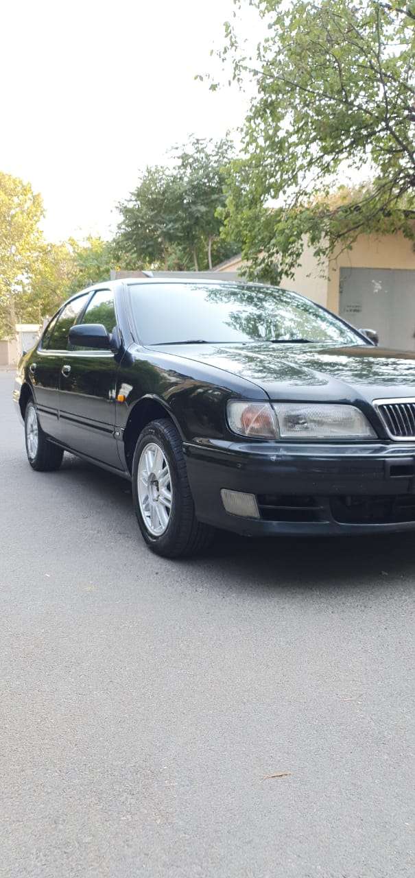 Nissan Maxima, 1998 il, 3.0 L, 350 000 km