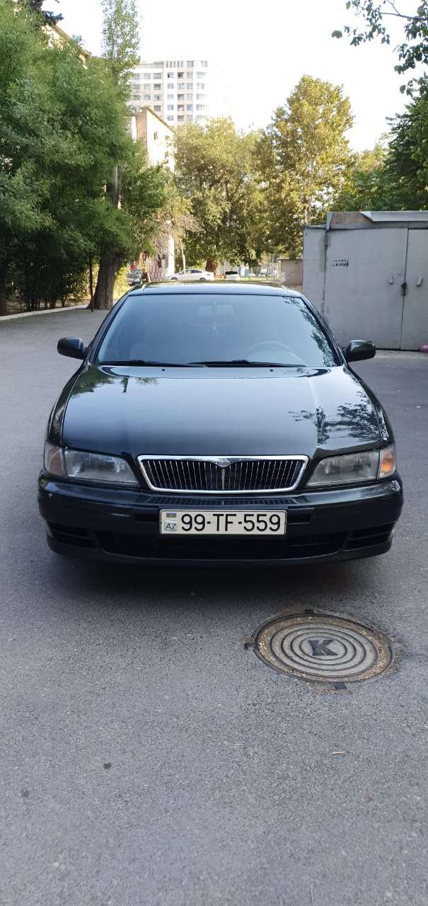 Nissan Maxima, 1998 il, 3.0 L, 350 000 km