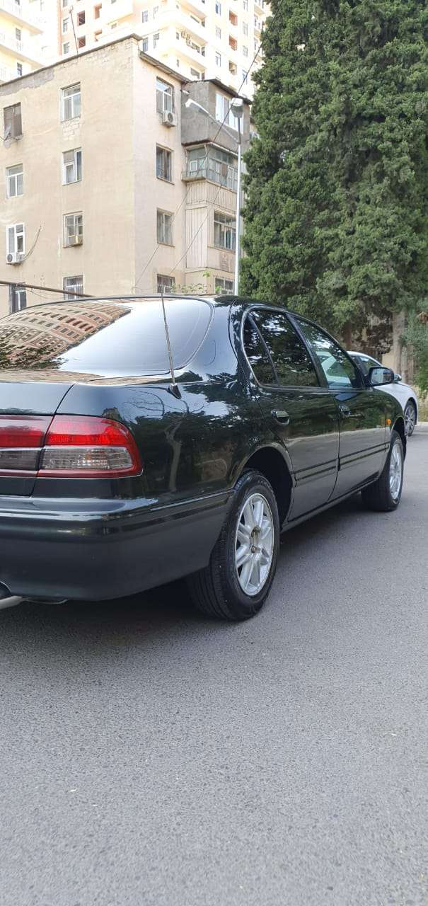 Nissan Maxima, 1998 il, 3.0 L, 350 000 km