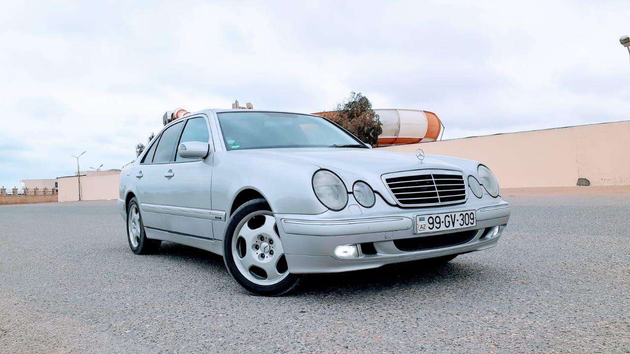 Mercedes E 320, 2000 il, 3.2 L, 327 125 km
