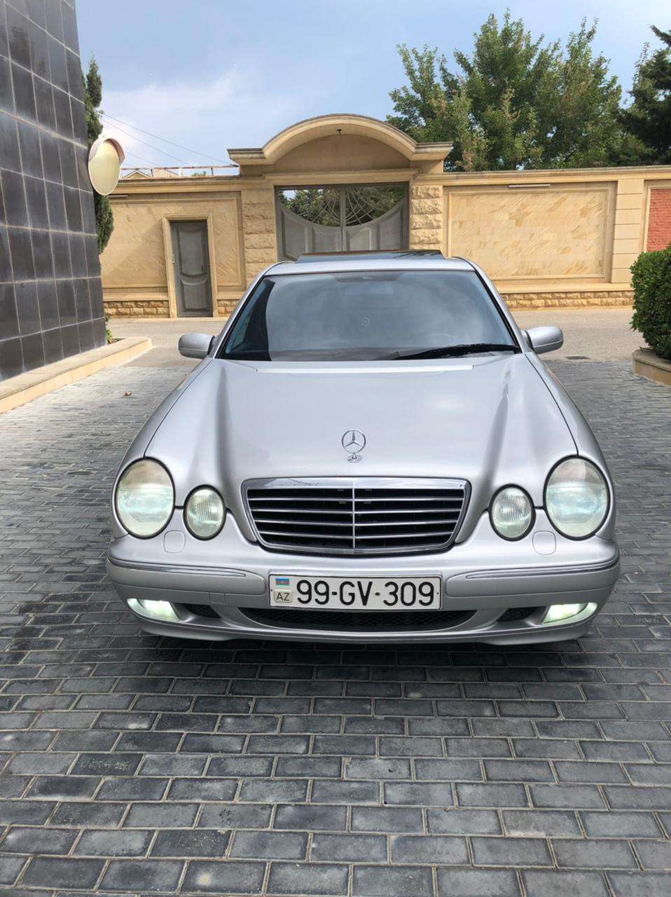 Mercedes E 320, 2000 il, 3.2 L, 327 125 km