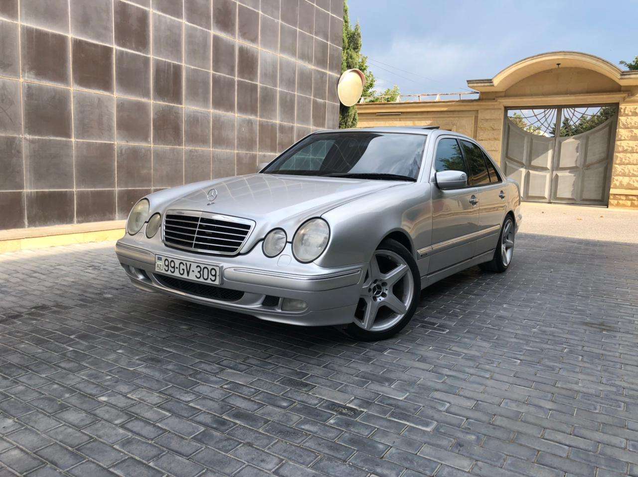 Mercedes E 320, 2000 il, 3.2 L, 327 125 km