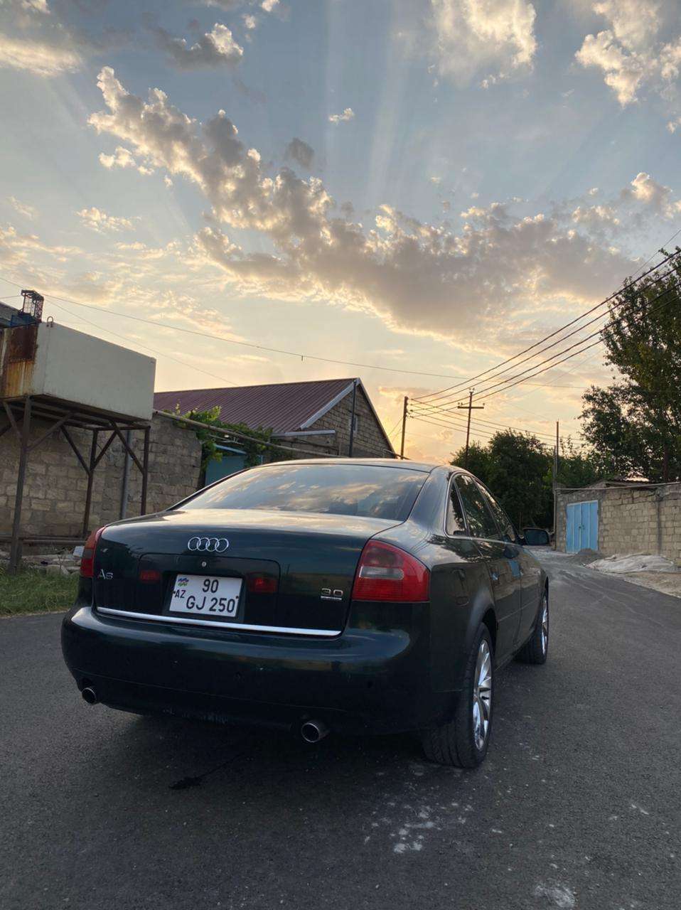 Audi A6, 2002 il, 3.0 L, 370 000 km