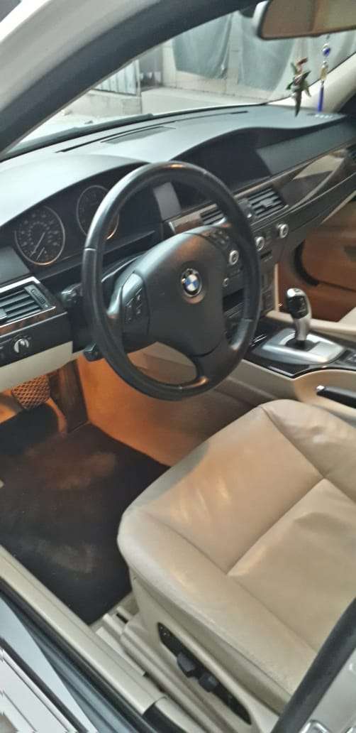 BMW 530, 2009 il, 3.0 L, 220 000 km