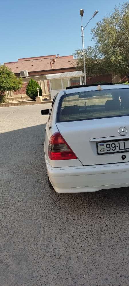 Mercedes C 180, 1994 il, 1.8 L, 270 000 km