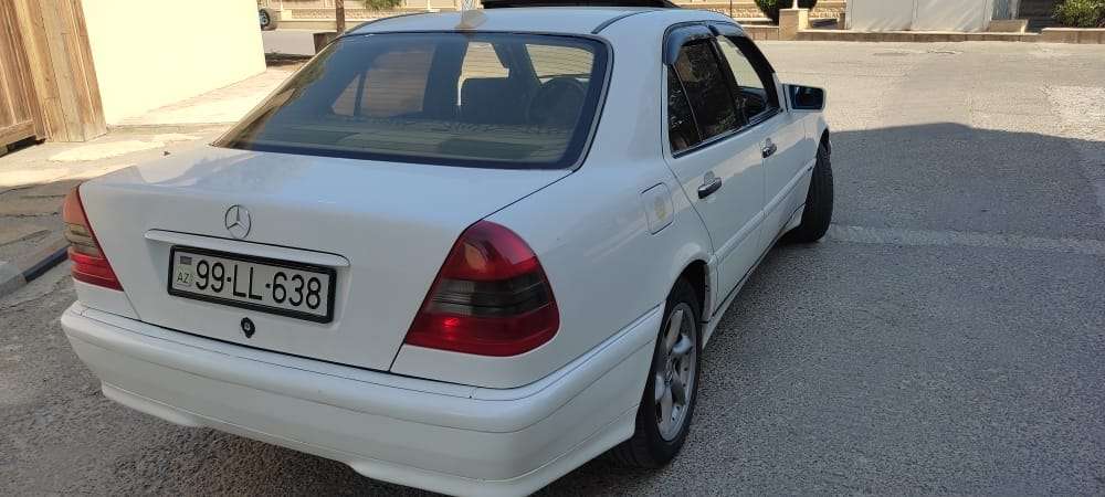 Mercedes C 180, 1994 il, 1.8 L, 270 000 km