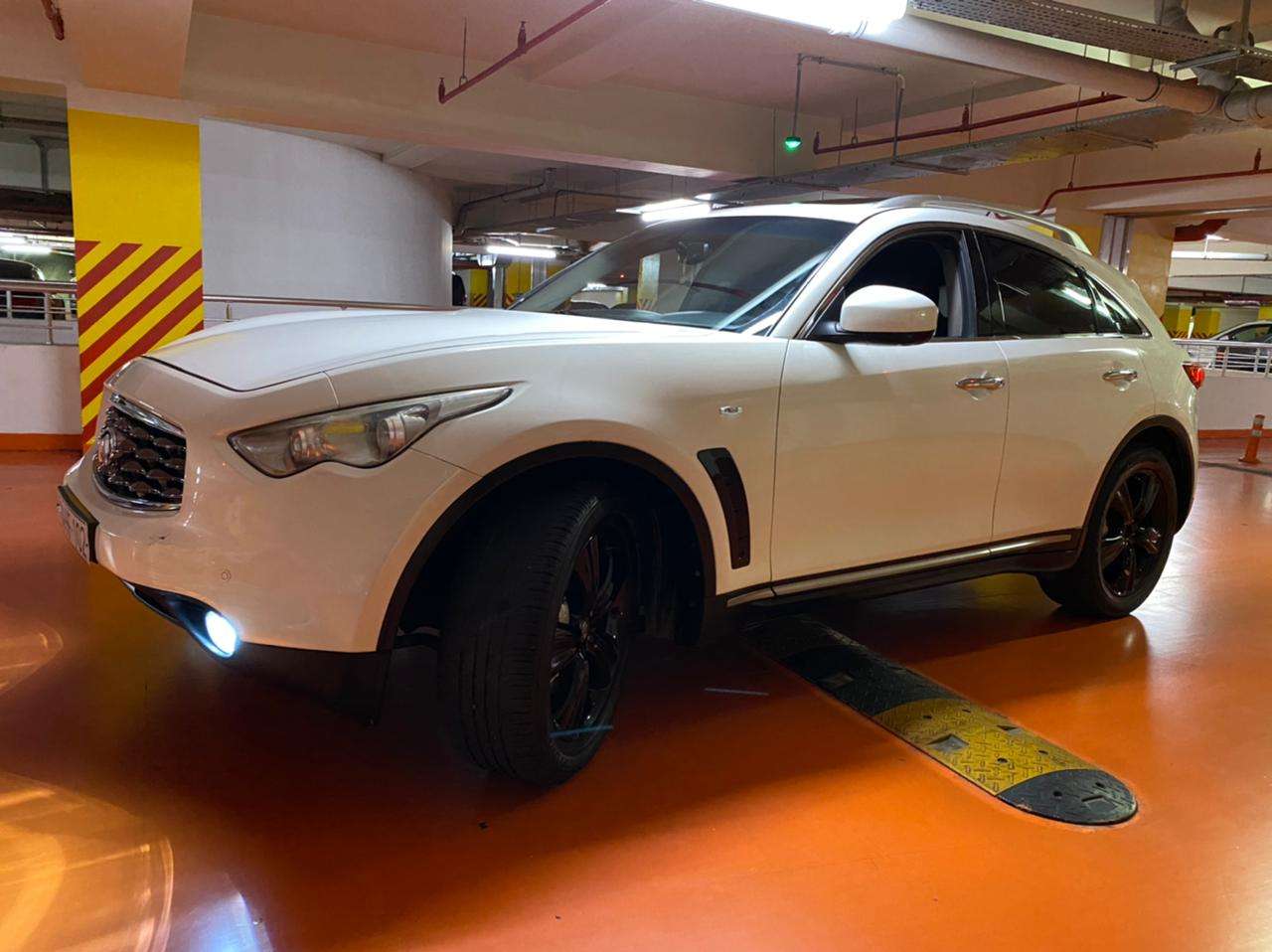 Infiniti FX35, 2009 il, 3.5 L, 25 700 km