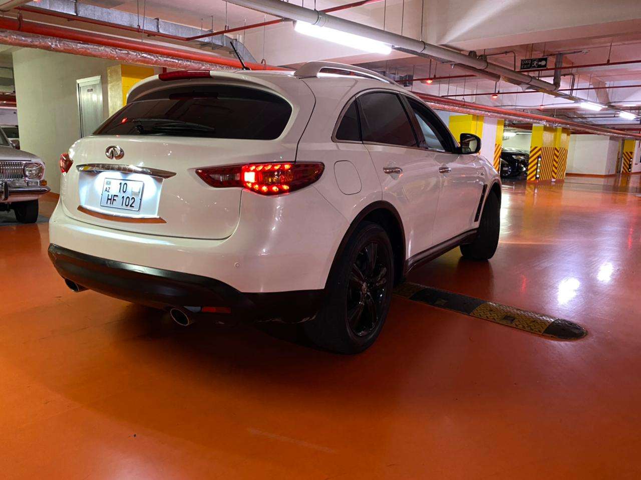 Infiniti FX35, 2009 il, 3.5 L, 25 700 km