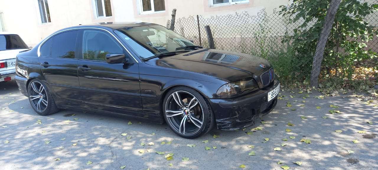 BMW 320, 1998 il, 2.0 L, 323 000 km