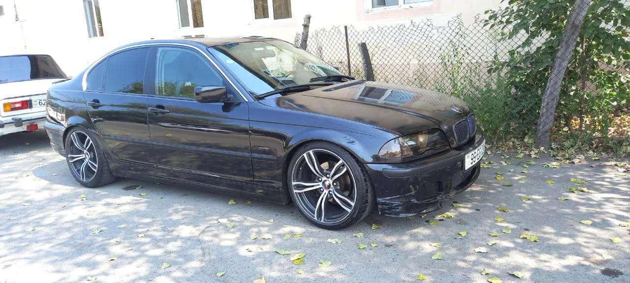 BMW 320, 1998 il, 2.0 L, 323 000 km