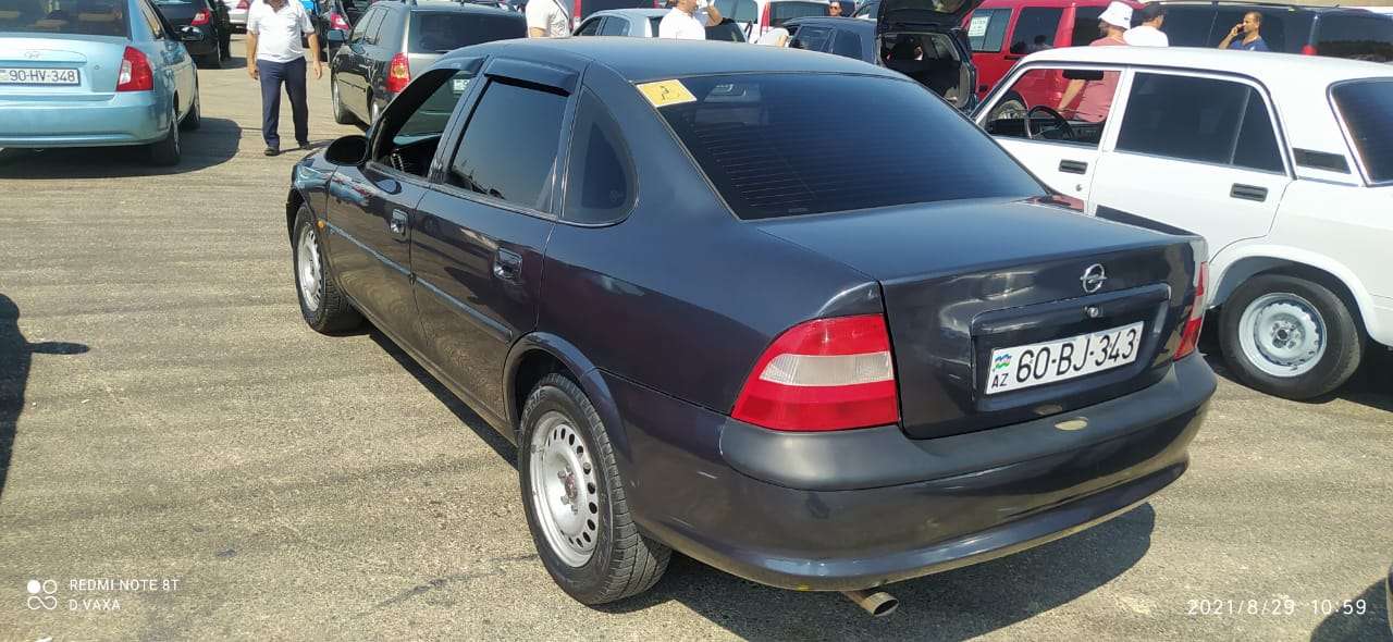 Opel Vectra, 1997 il, 2.0 L, 450 000 km