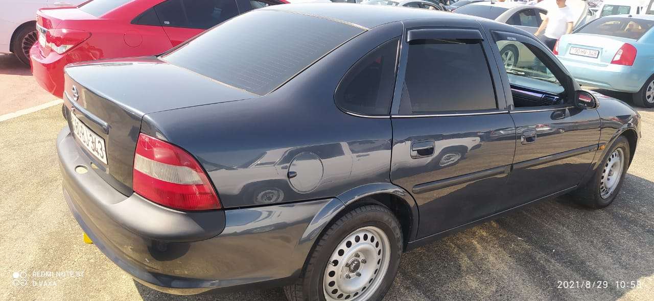 Opel Vectra, 1997 il, 2.0 L, 450 000 km