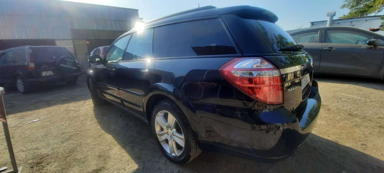 Subaru Outback, 2007 il, 2.5 L, 246 000 km