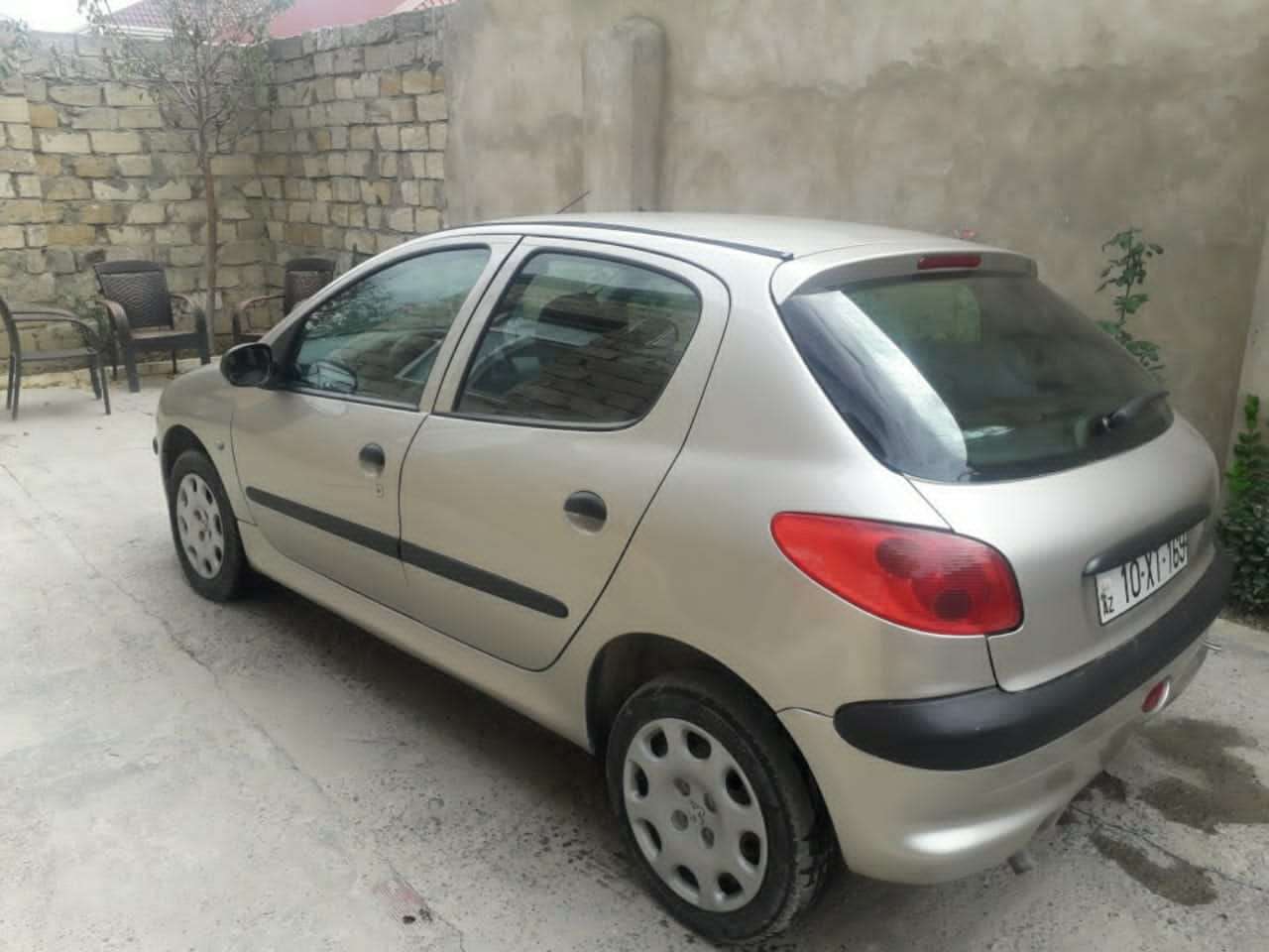 Peugeot 206, 2003 il, 1.4 L, 240 000 km