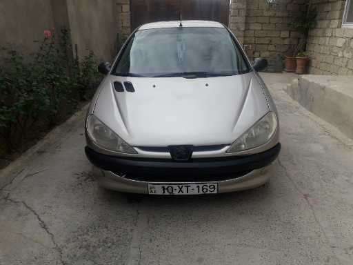 Peugeot 206, 2003 il, 1.4 L, 240 000 km
