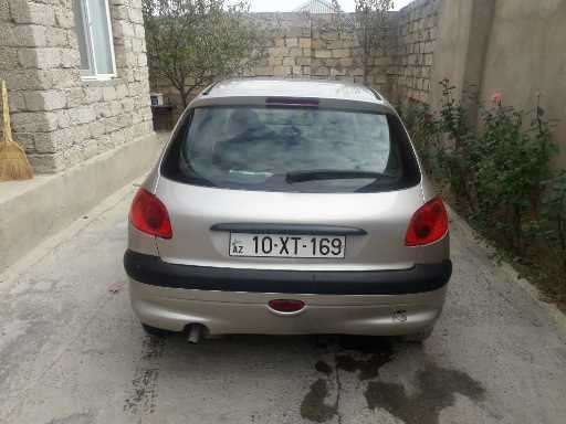 Peugeot 206, 2003 il, 1.4 L, 240 000 km