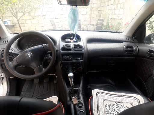 Peugeot 206, 2003 il, 1.4 L, 240 000 km