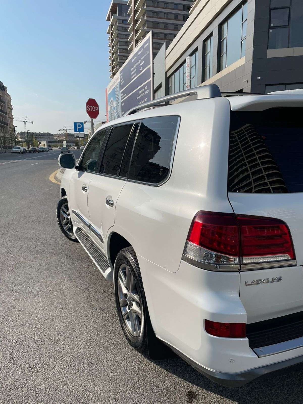 Lexus LX 570, 2012 il, 5.7 L, 136 000 km