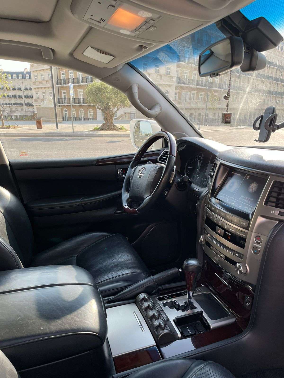 Lexus LX 570, 2012 il, 5.7 L, 136 000 km