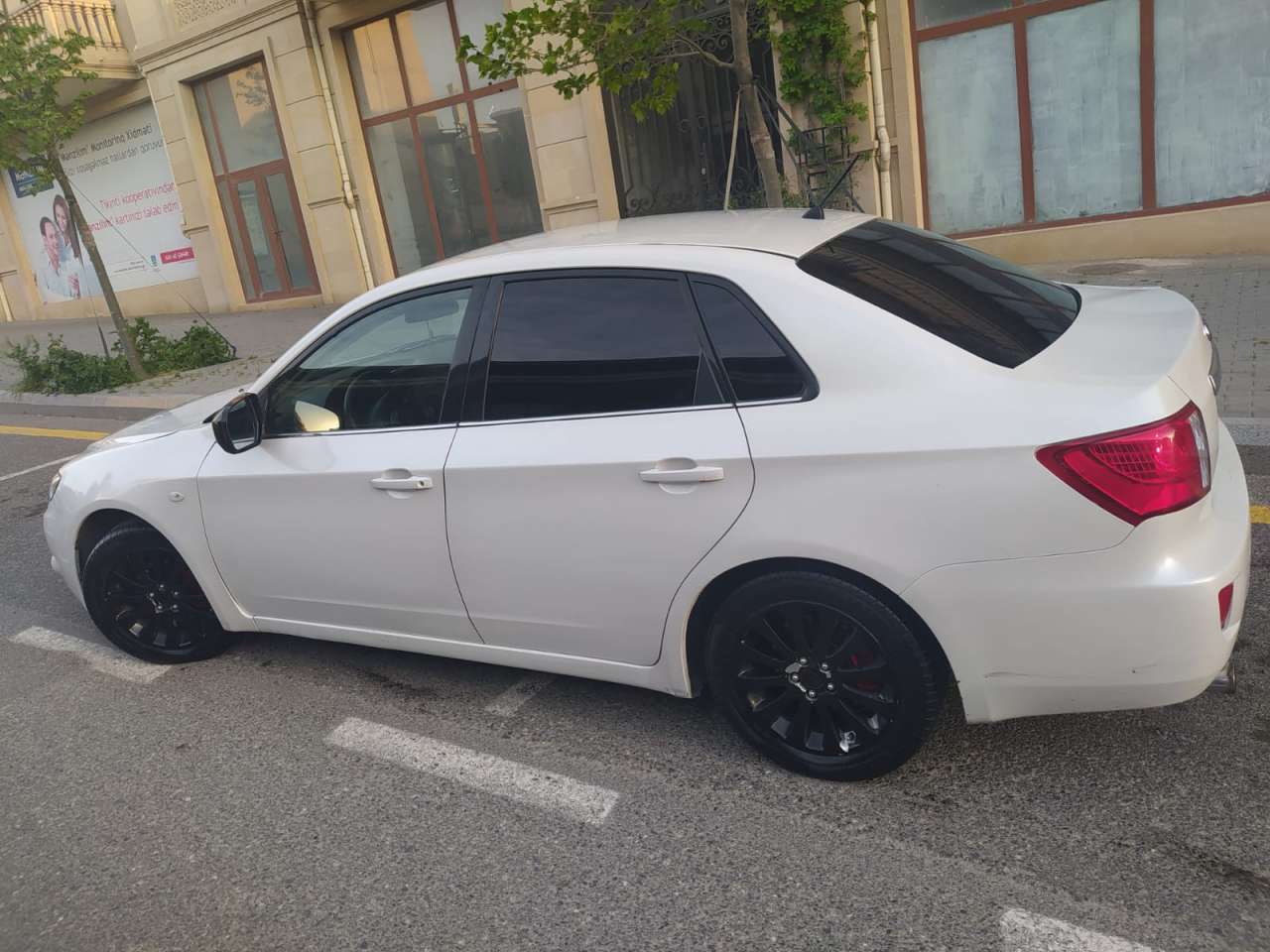 Subaru Impreza, 2006 il, 2.0 L, 260 000 km