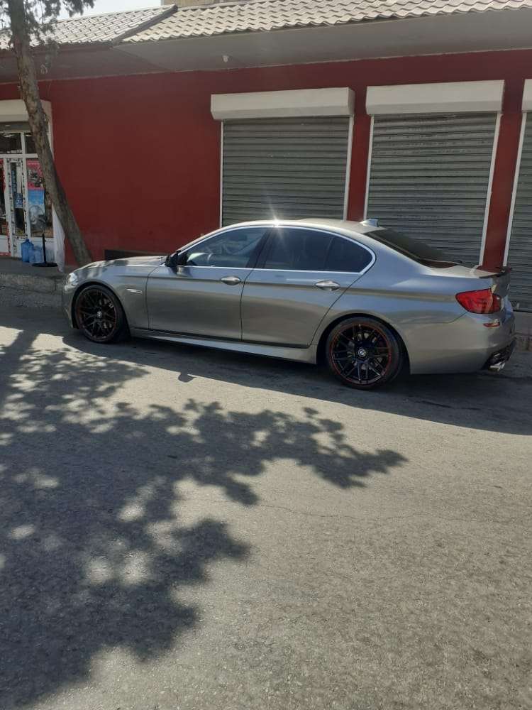 BMW 520, 2012 il, 2.0 L, 265 000 km
