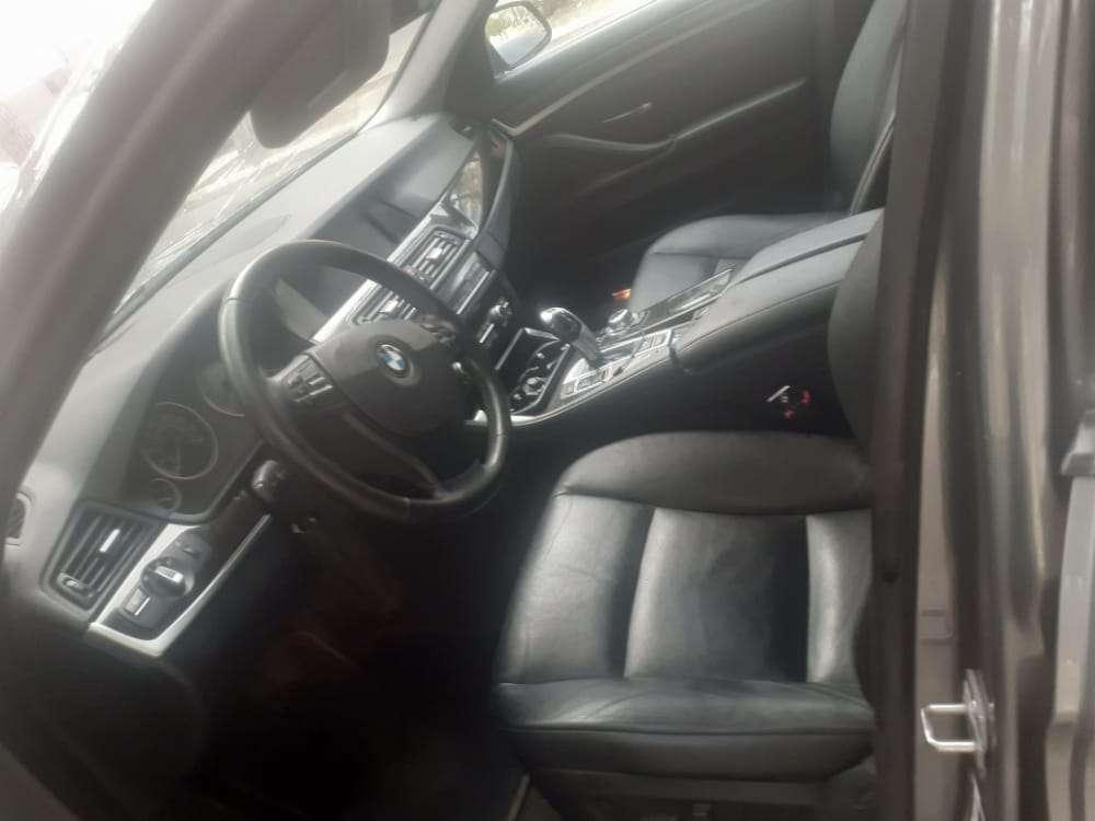 BMW 520, 2012 il, 2.0 L, 265 000 km