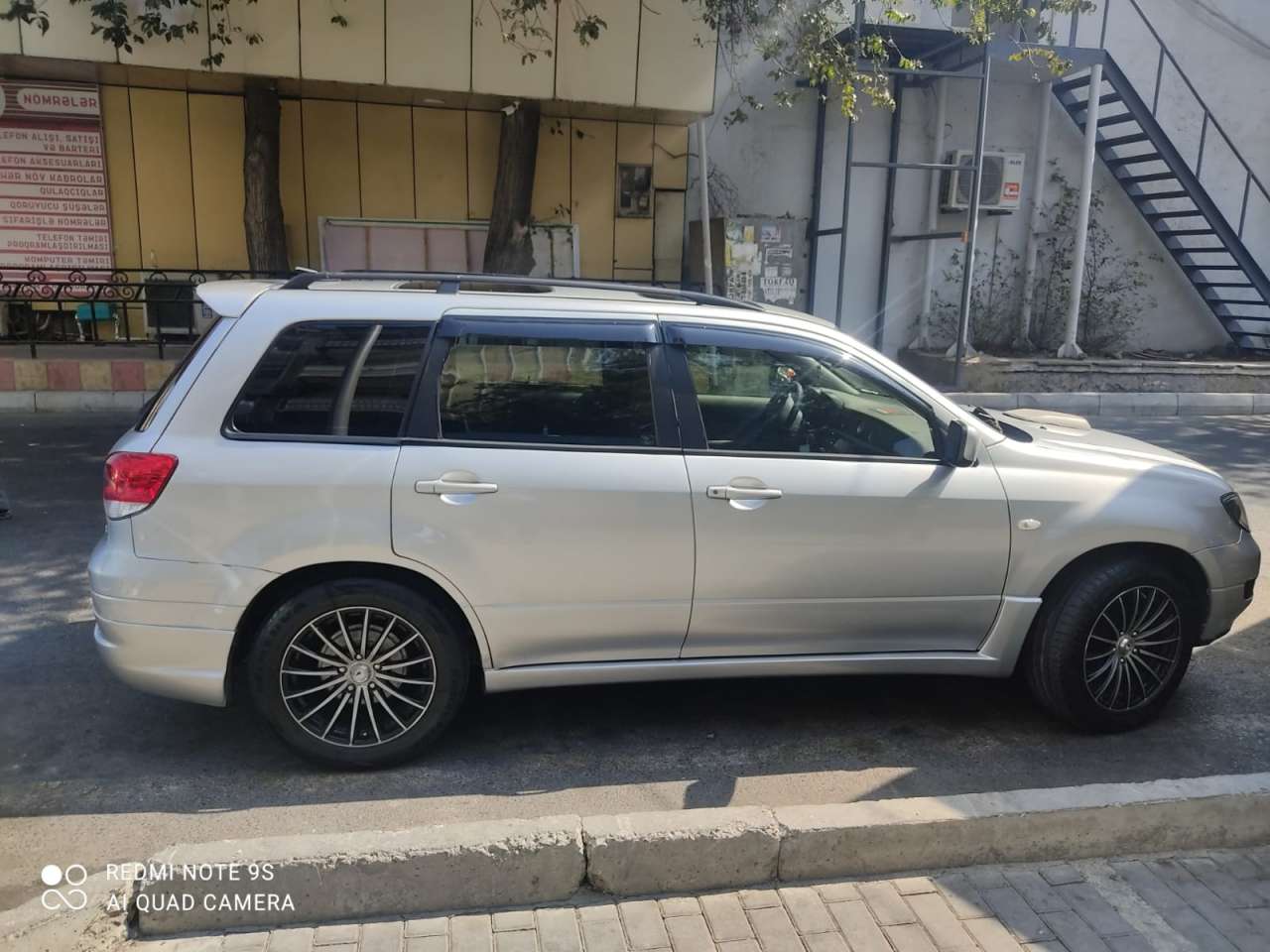 Mitsubishi Airtrek, 2002 il, 2.0 L, 296 000 km
