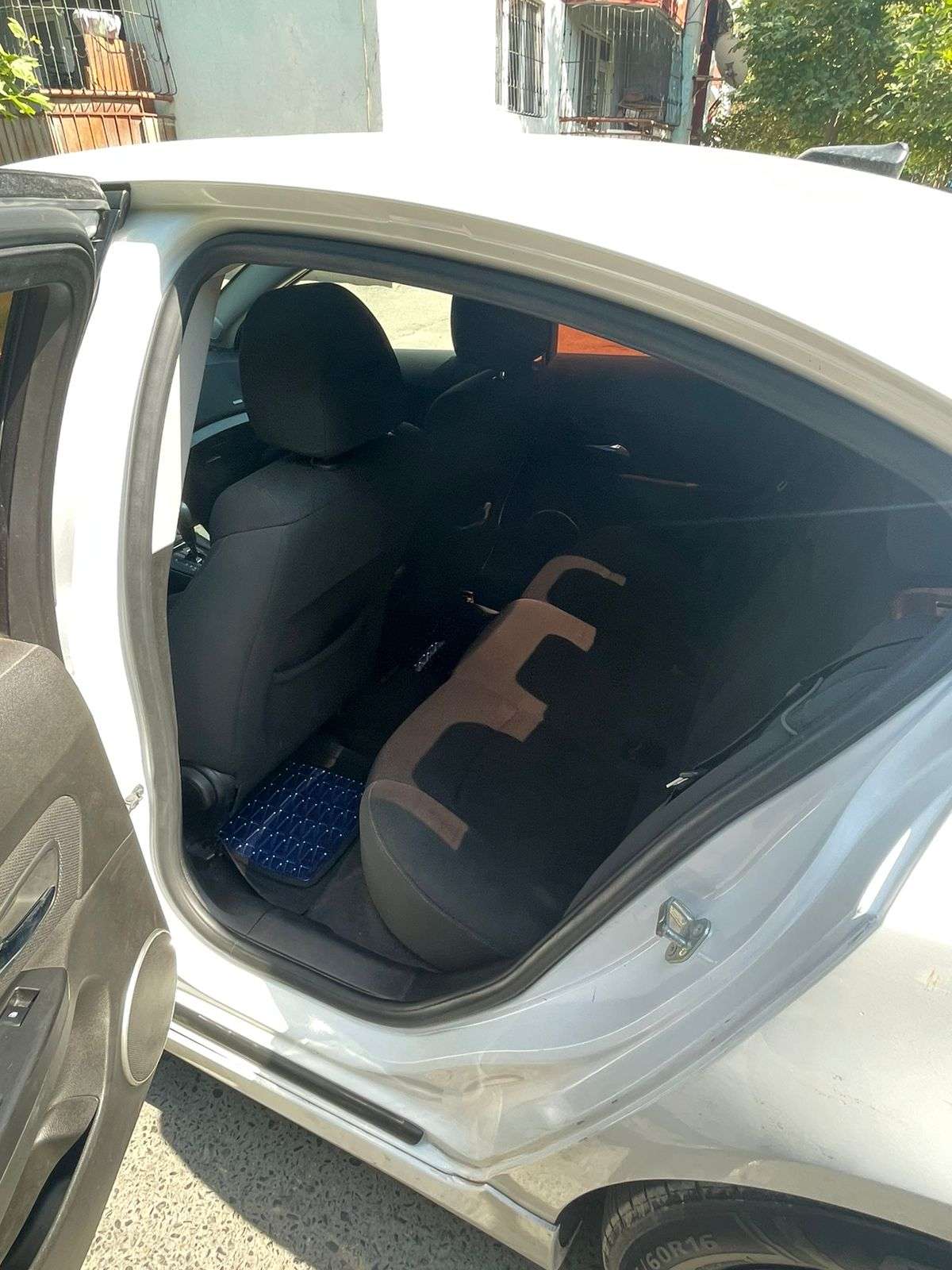 Chevrolet Cruze, 2011 il, 1.4 L, 287 000 km
